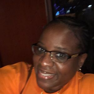 Meet your Posher, Yalonda